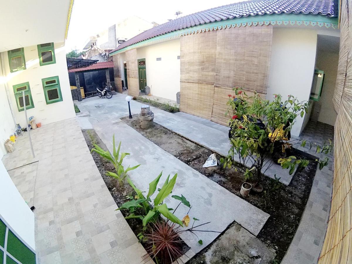 Ngadiwinatan Alleyway Guest House Jogja يوغياكارتا المظهر الخارجي الصورة